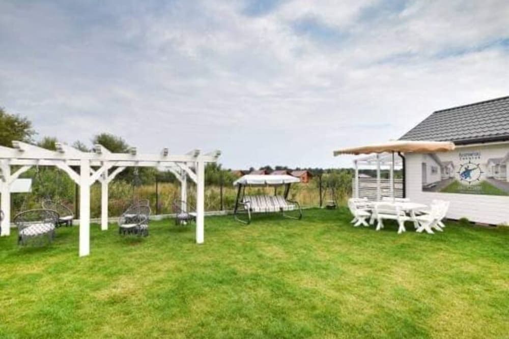 Comfortable Holiday Homes With Terraces view 5