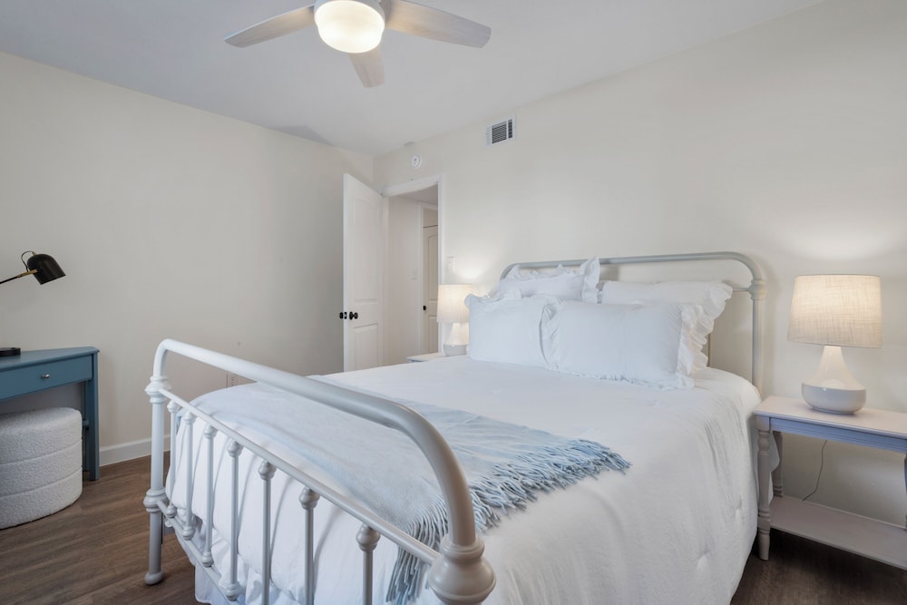 Porter Condos