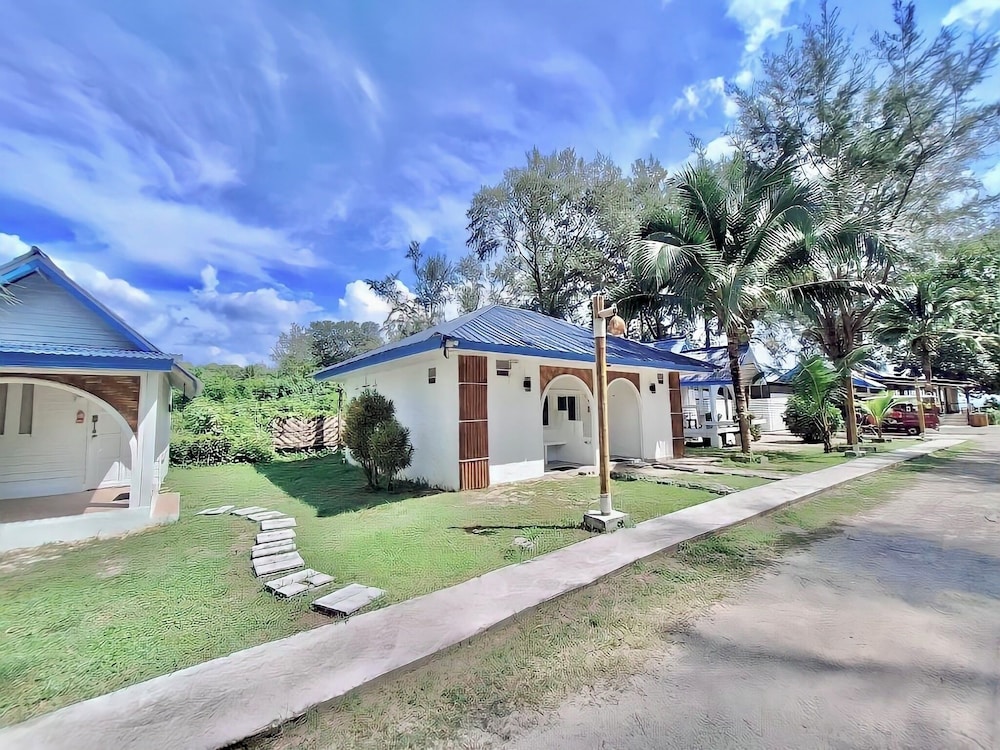 PAN Beachfront Resort Krabi