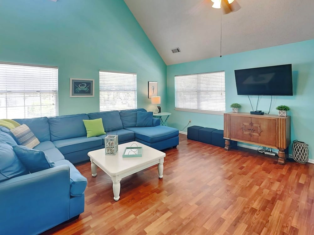 Sea Walk Cottage by Tybee Vacation Rentals