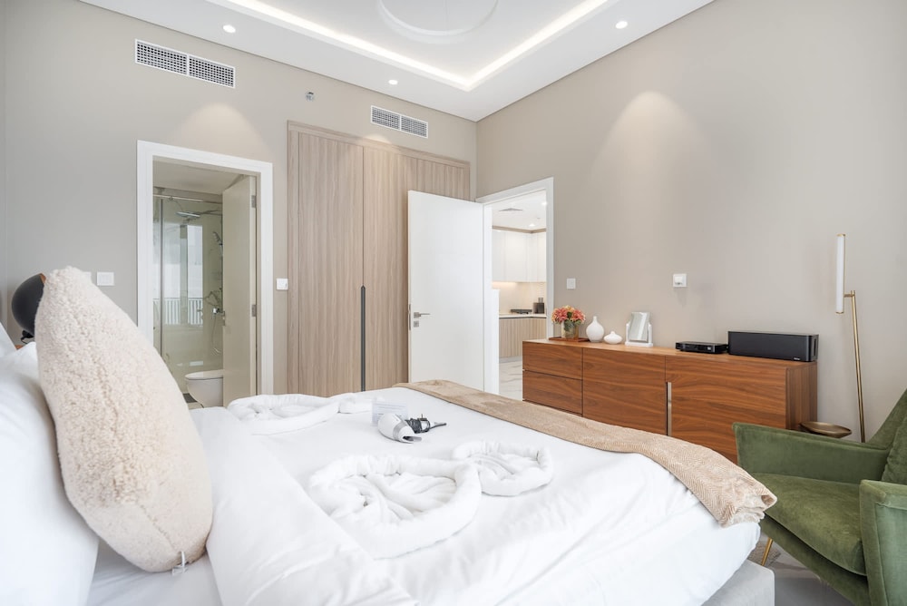 Cool 1-bedroom Apartment at The Pinnacle in Dubai Hills