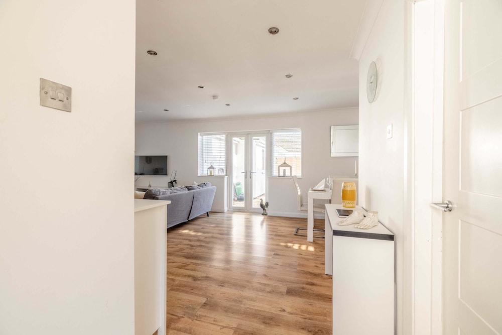Host Stay Meadow Way
