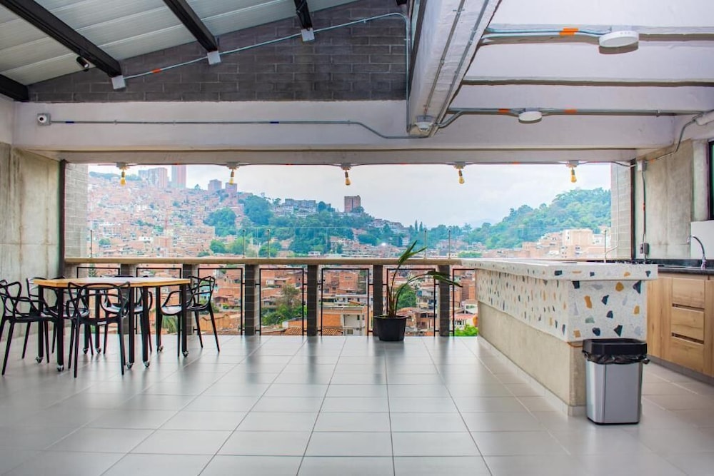 Medellin Vacations - Inverso Cl47 Coliving - Property Image 4
