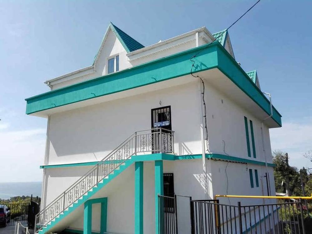 On Sanatornaya Guest House
