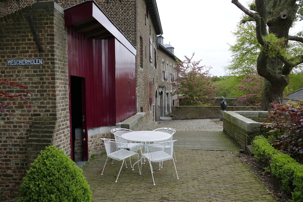 Welcoming Apartment near Town Center in Mesch view 2