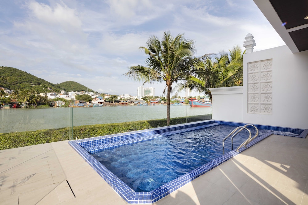 Champa Island Nha Trang - Resort Hotel & Spa