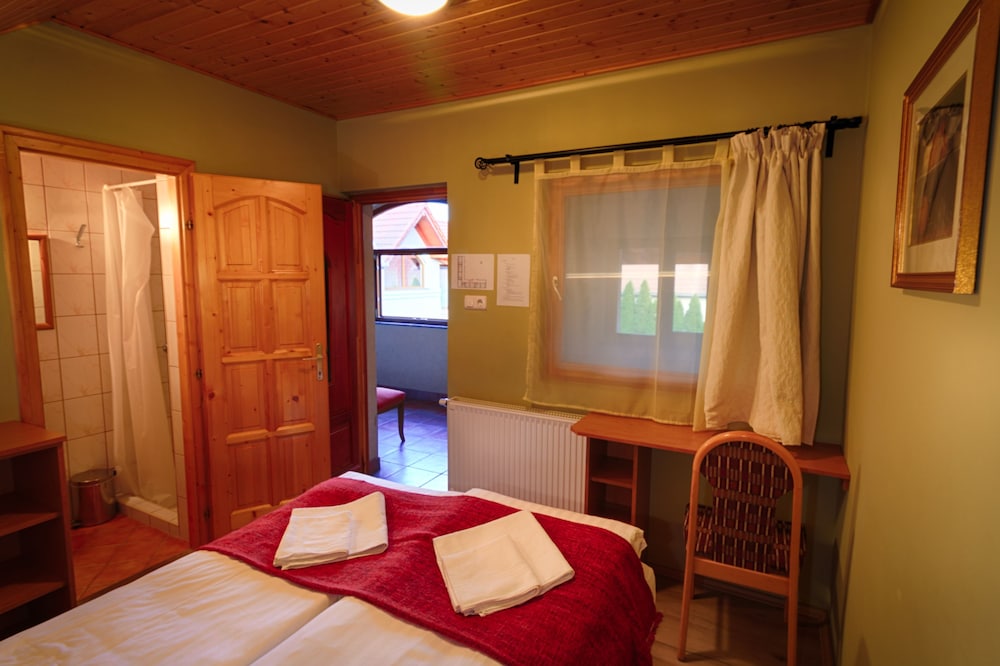 Erdei Guesthouse