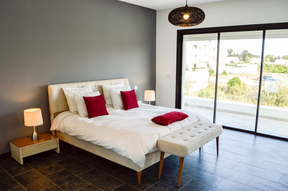 Cosy S2 Apartment in La Soukra view 2