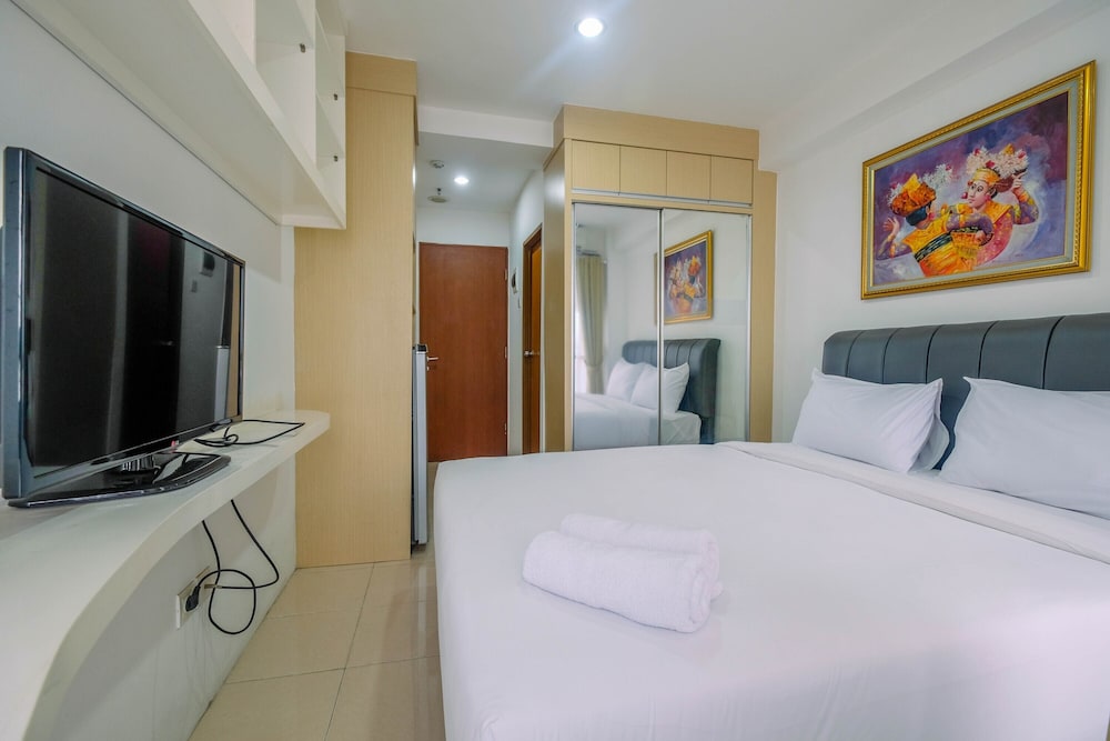 Modern Studio at Tifolia Apartment view 3