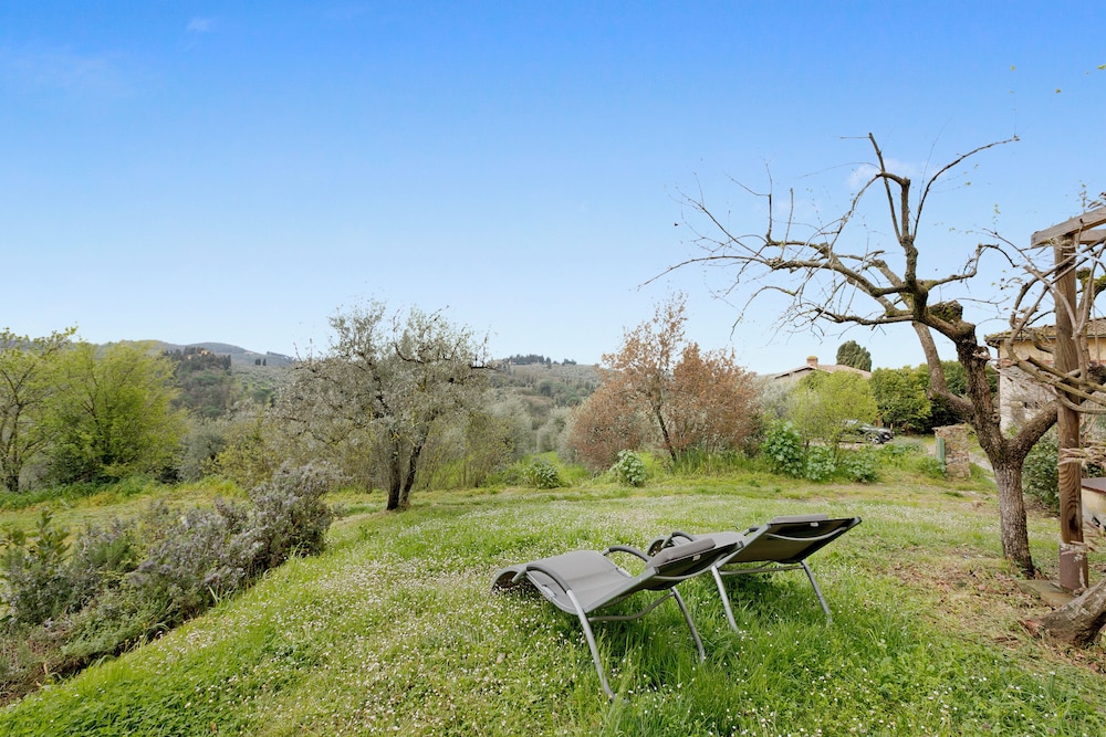 Relaxing Tuscan Country Near Florence
