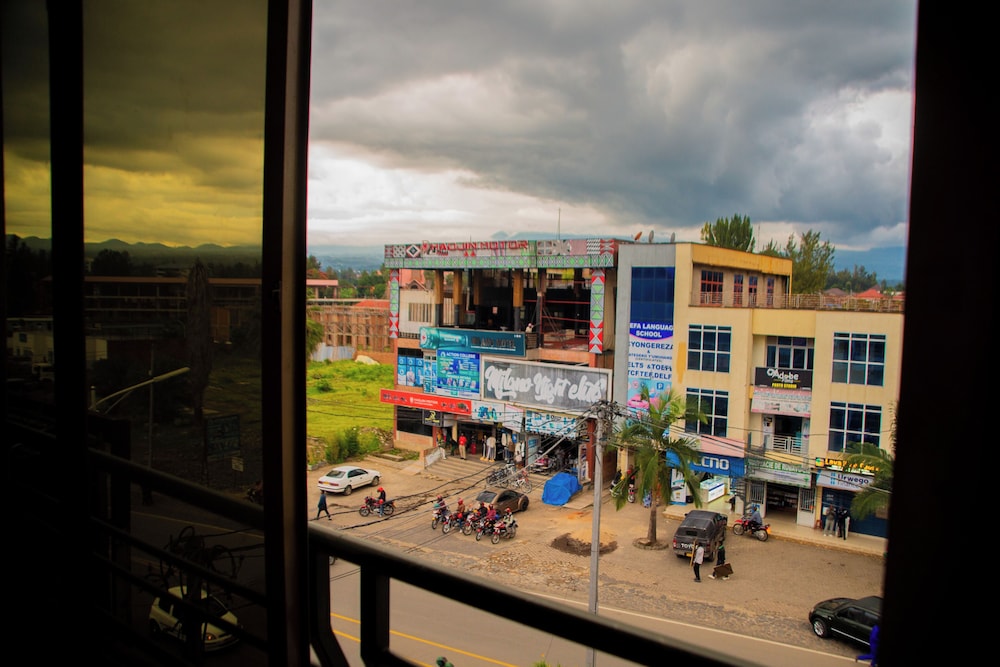 Rond Point Gorilla Boutique & Apartments