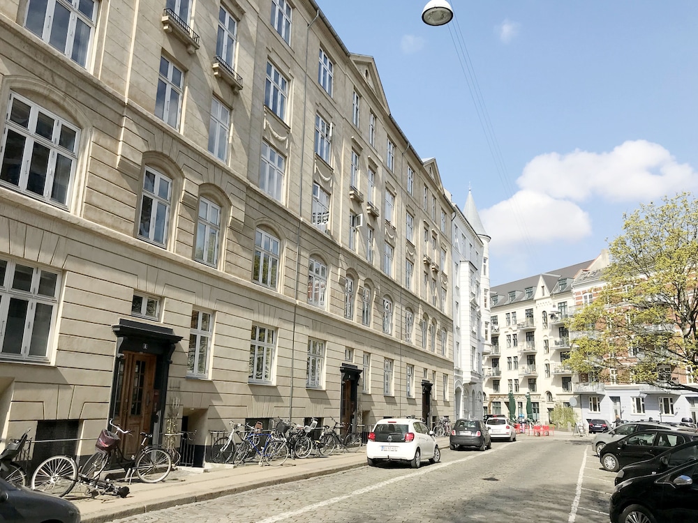 2 bedroom apartment Vesterbro 1372-1 view 4