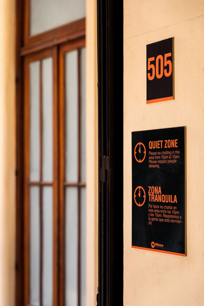 Milhouse Avenue - Hostel