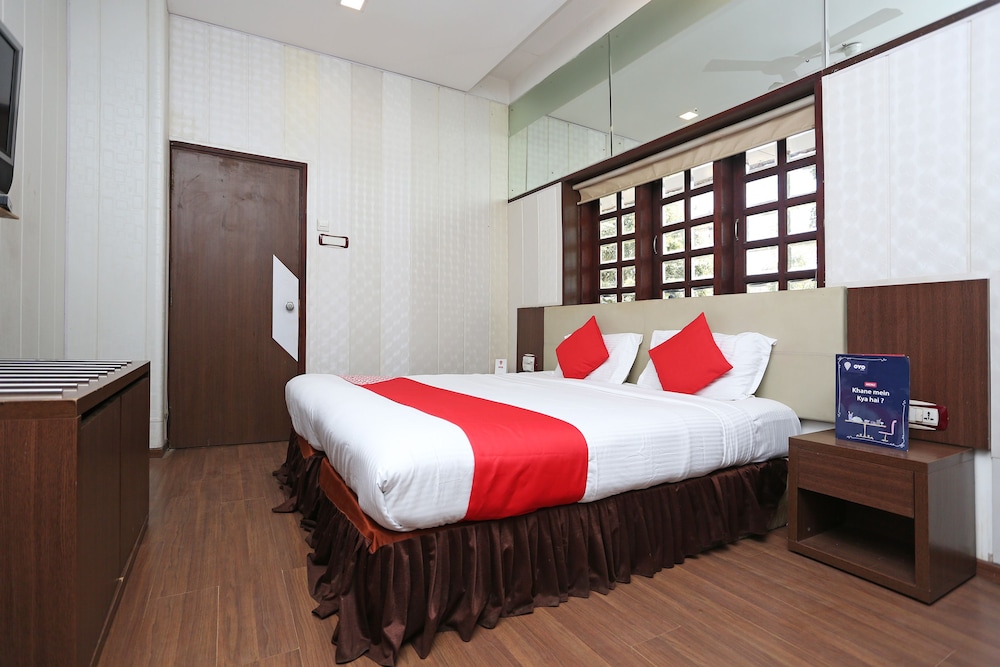 OYO 10690 Florence Hotel