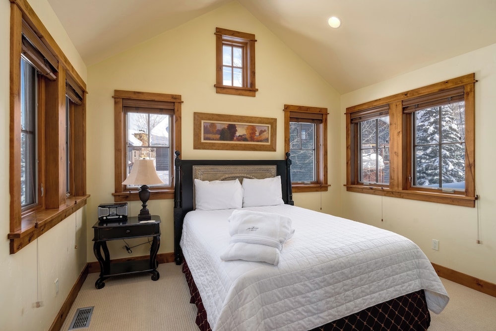 The Porches of Steamboat Springs