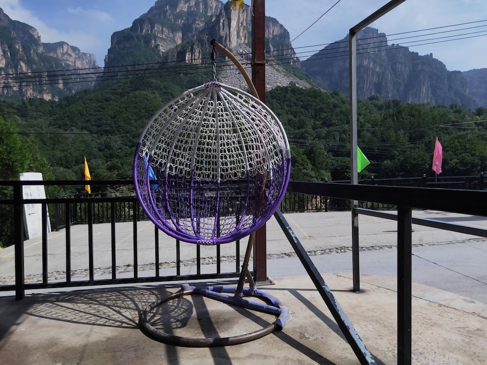 Pingshun Fuya Fengqing Hotel