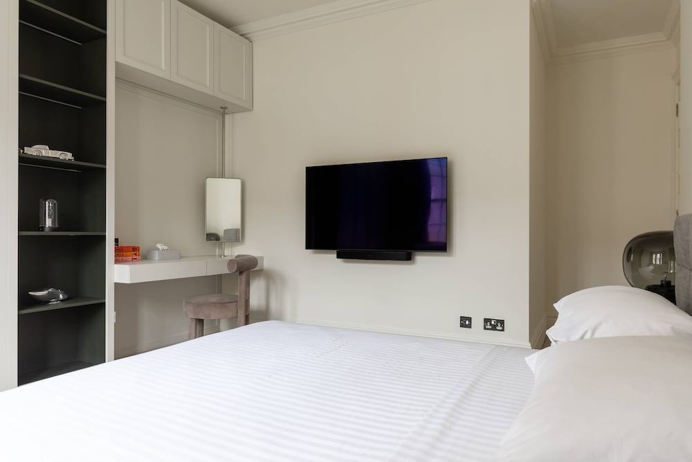 Sloane Court East VI by Onefinestay