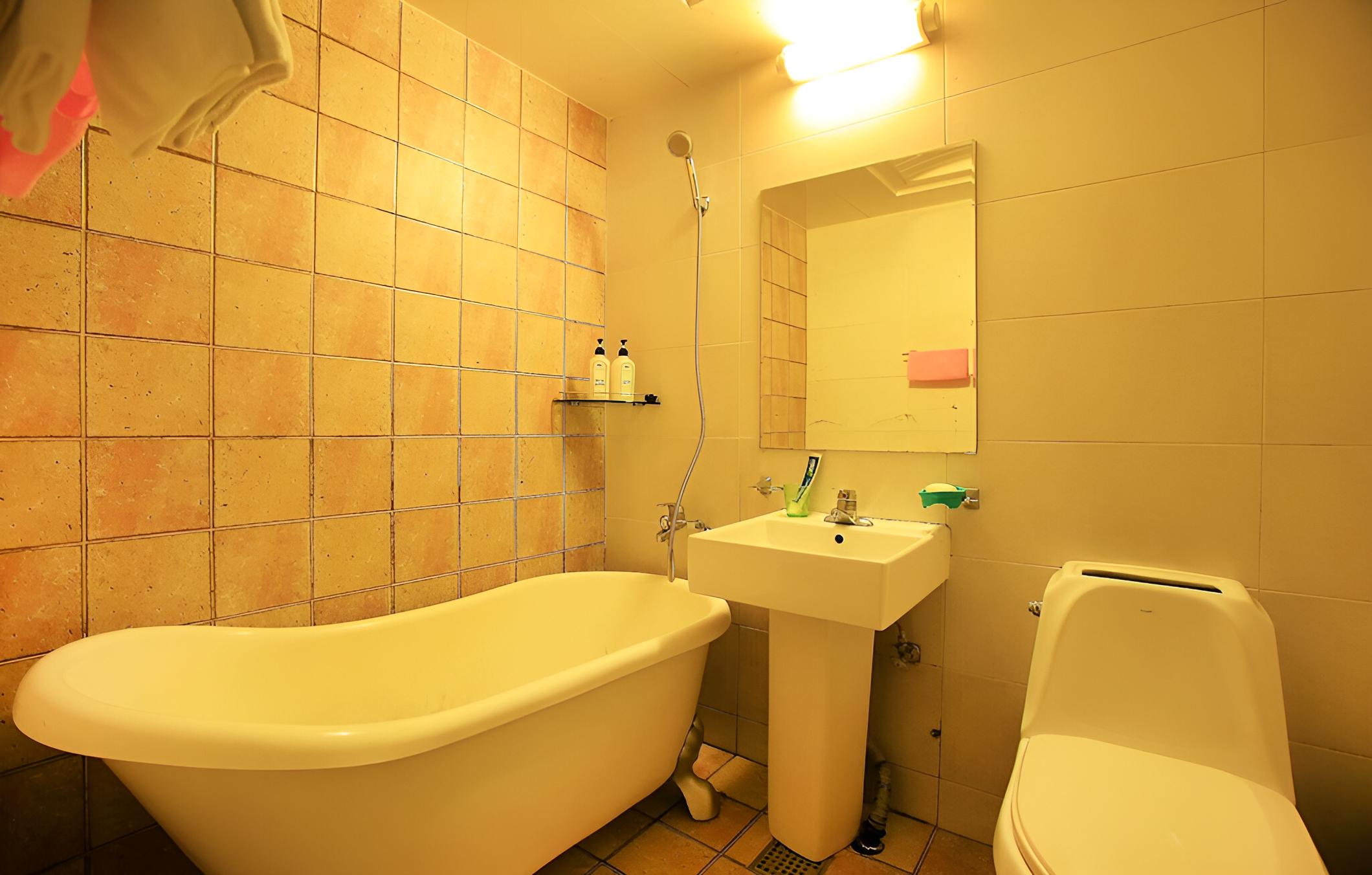 Photo 11