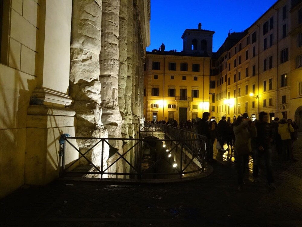 New Listing La Magnolia A C Balcony Office Piazza Navona Spanish Steps