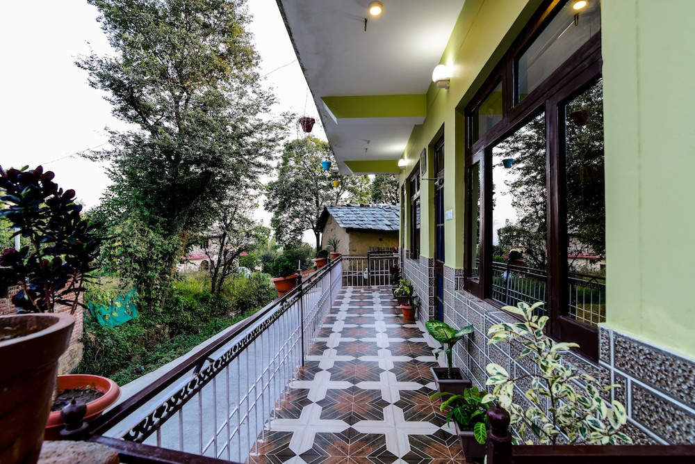 OYO 13409 Home Cozy Stay near ISBT Dharamshala