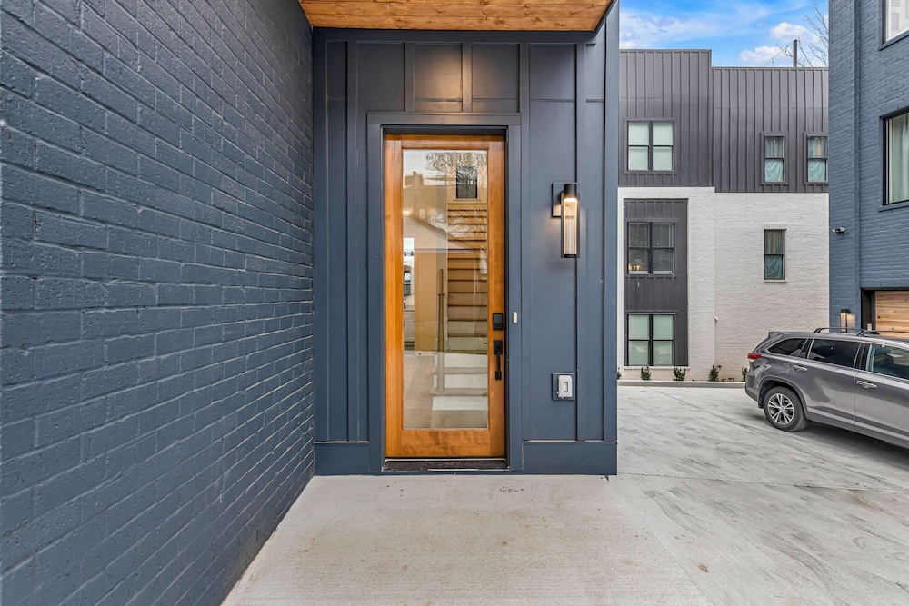 4 Rooftop Decks 4 Hot Tubs Game Rooms Sauna
