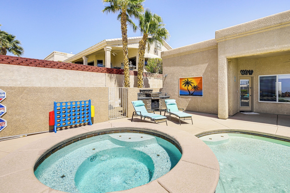 Lake View & Games: Spacious Oasis in Lake Havasu!