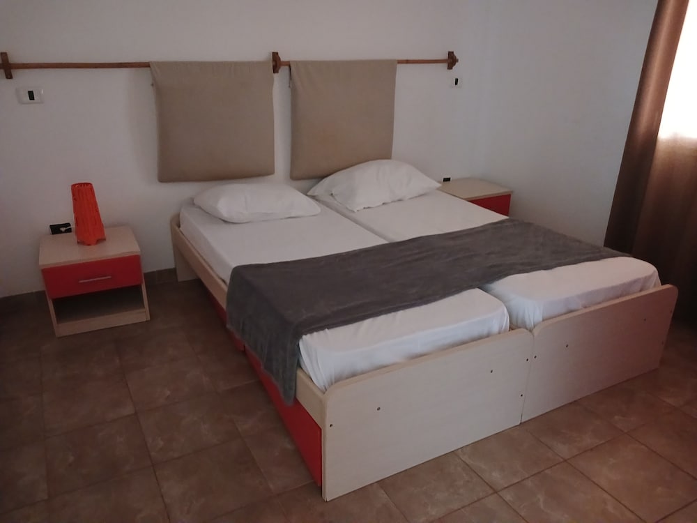 Bella Breeze Resort