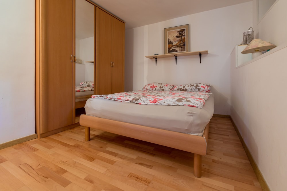 Apartment Mirjana view 3