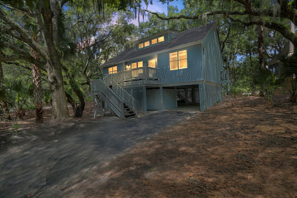 Charming Seabrook Island Retreat 3 Bedroom Home