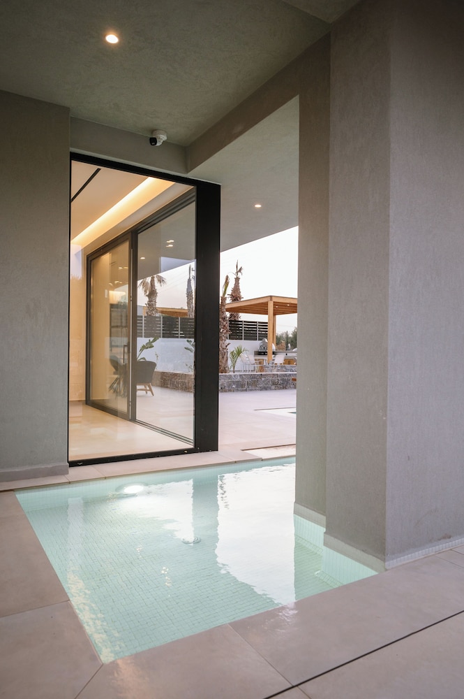 Temma Villas