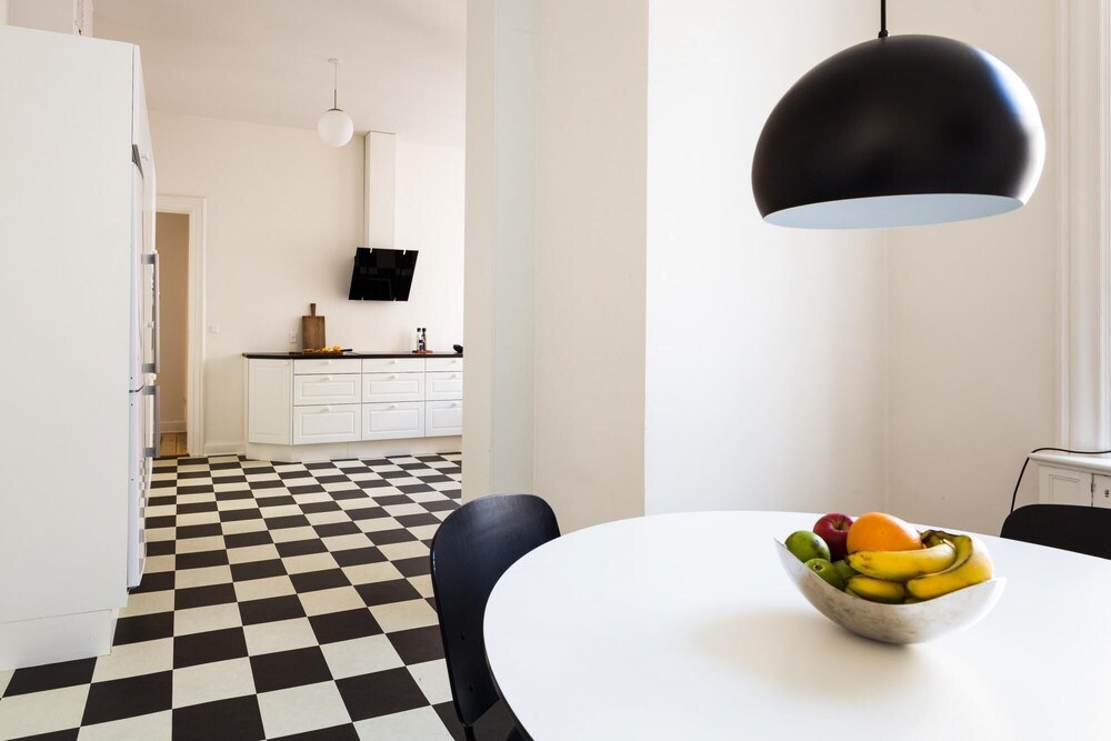 200m2 NEW Apartment City Centre Next to Tivoli view 2