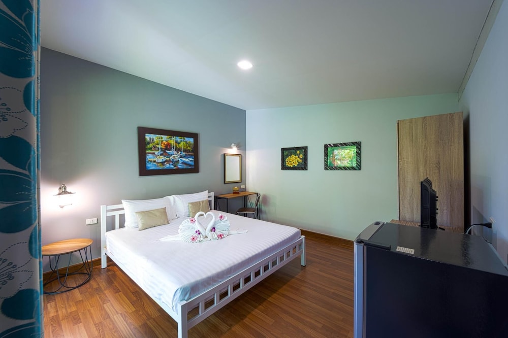 Fantastic Resort Near Town Location BS88