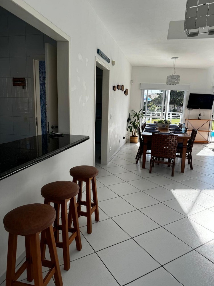 Casa de Praia Brisa do Oceano com Piscina Privativa - São Francisco do Sul