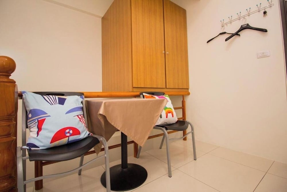 Yilan Dongshan Cypress B&B
