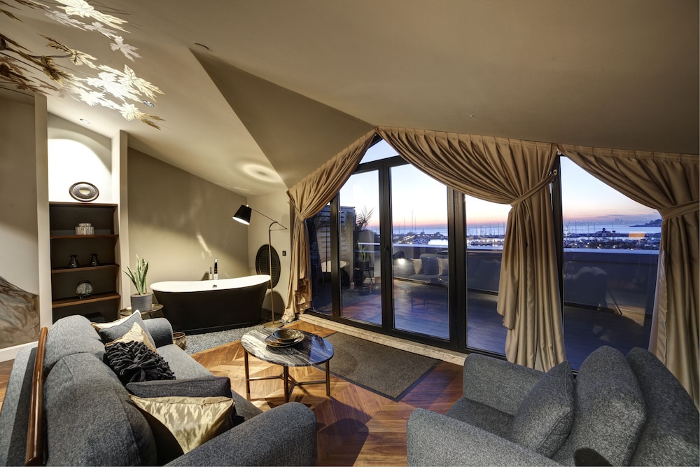 39 Kalamış Marina Oteli - Image 51