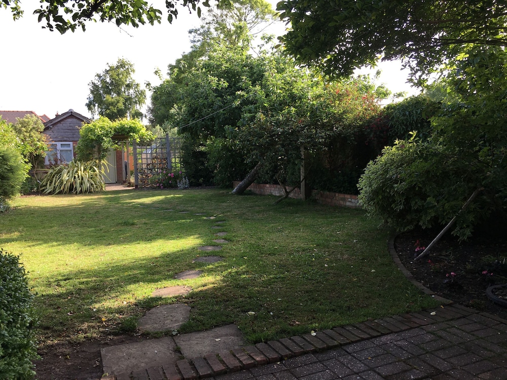 11 Beech Road