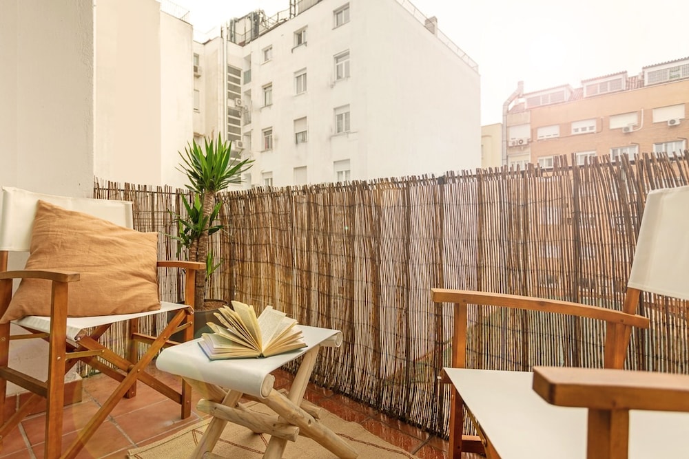 Altai - 3 Bedrooms in R os Rosas
