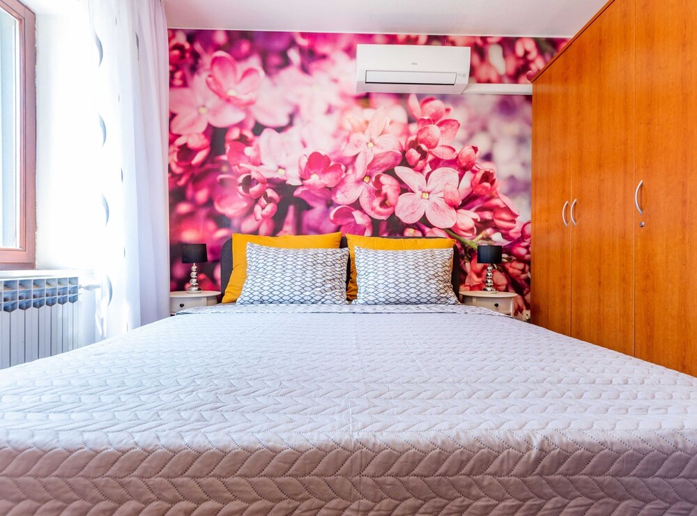 Zadar Lavish and Luxurious Apartment With Private Pool