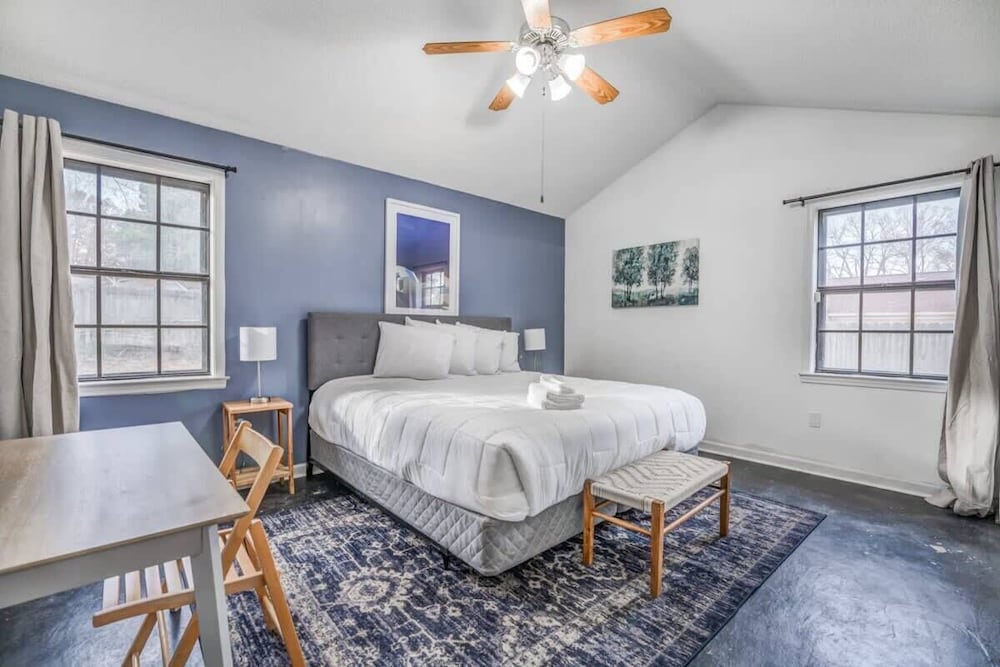 Hardwood Guesthouse