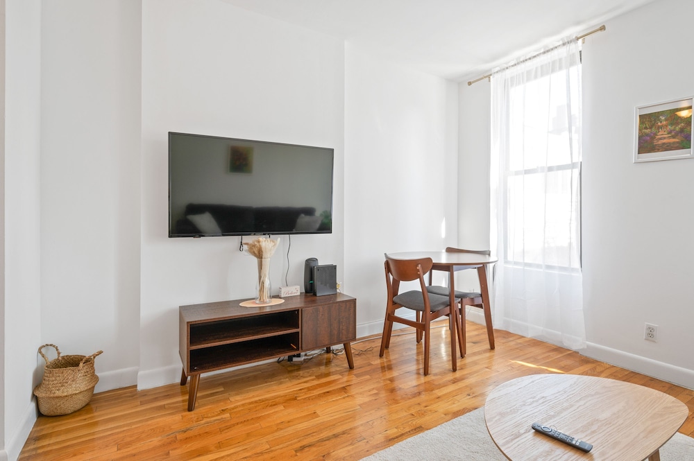 Lovely Apt Near Central Park