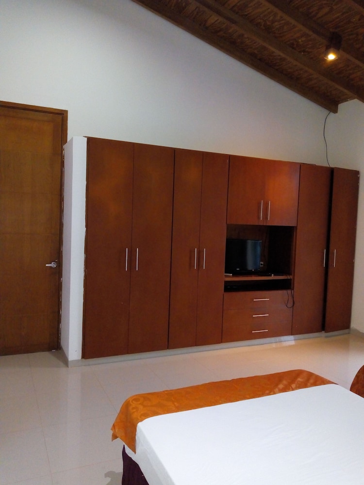 Hotel Villas Anuhur