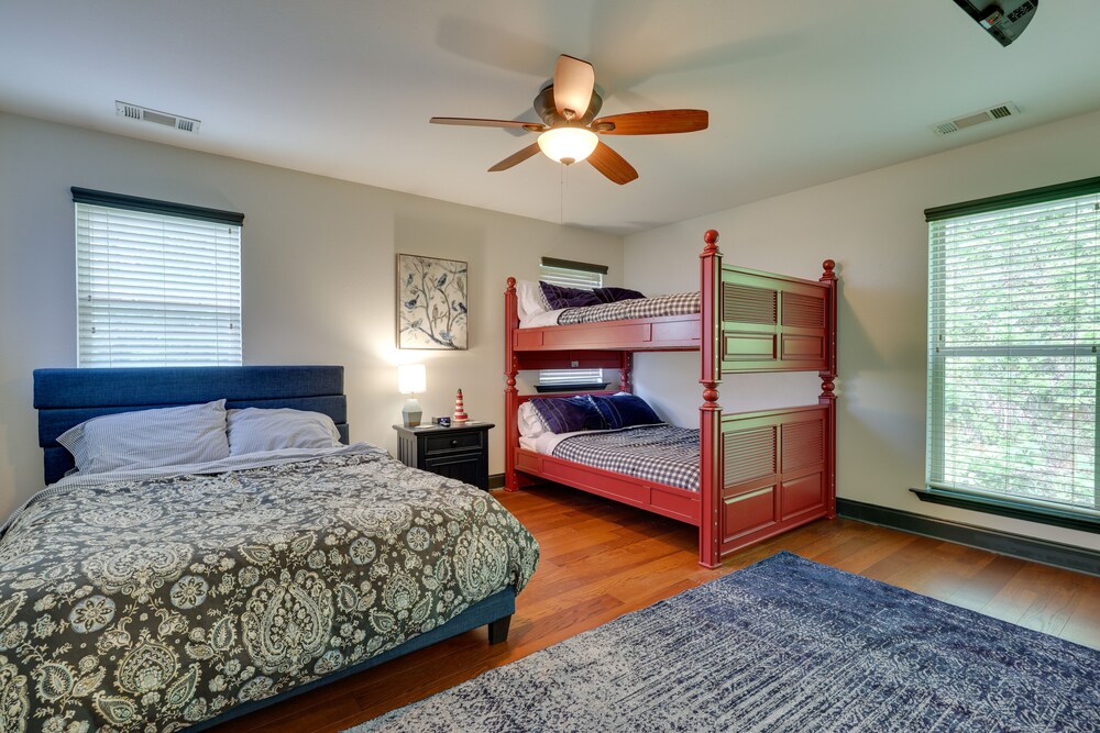 Luxe Blairsville Cabin w/ Game Room, Near Hikes view 4