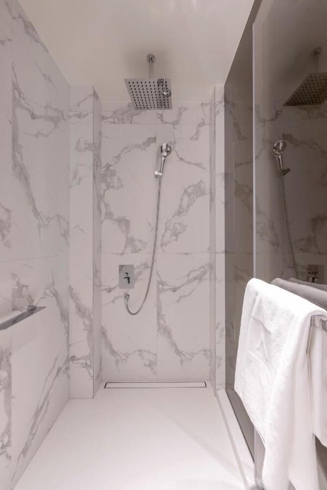 HAPPY SEASON | Address Residences Dubai Opera