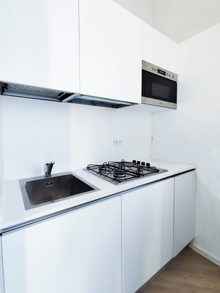Modern Apartment Near the Beach