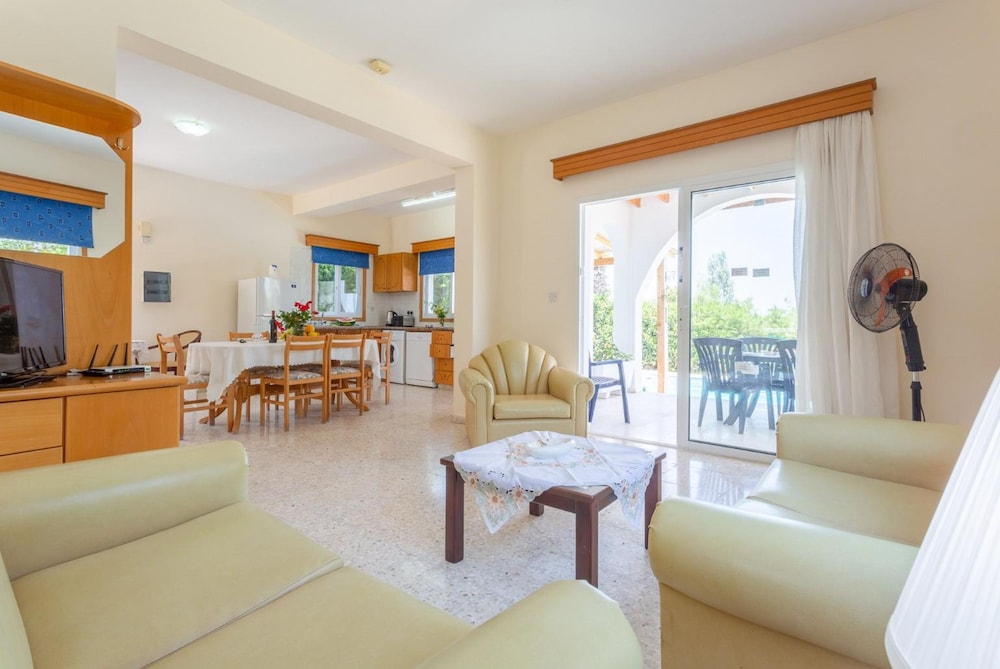 Villa Aristotelis in Argaka