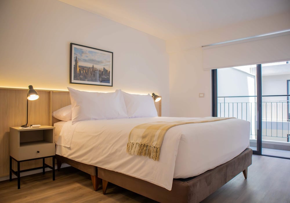 w Fantastic 1BR w Modern Balcony in San Isidro