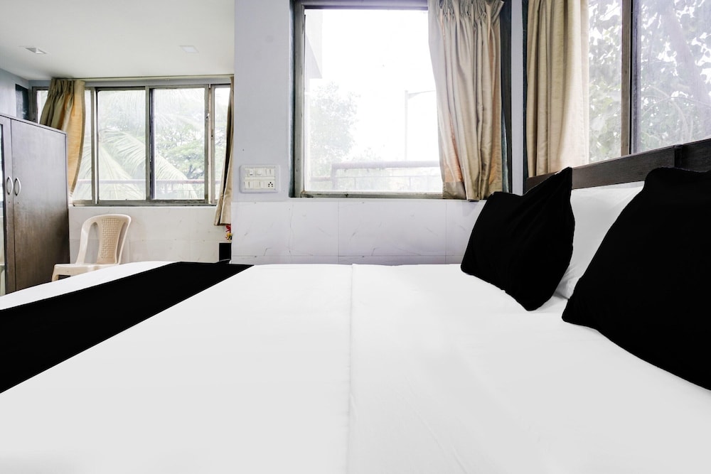 Cozy Stays at Andheri Near Mumbai Airport