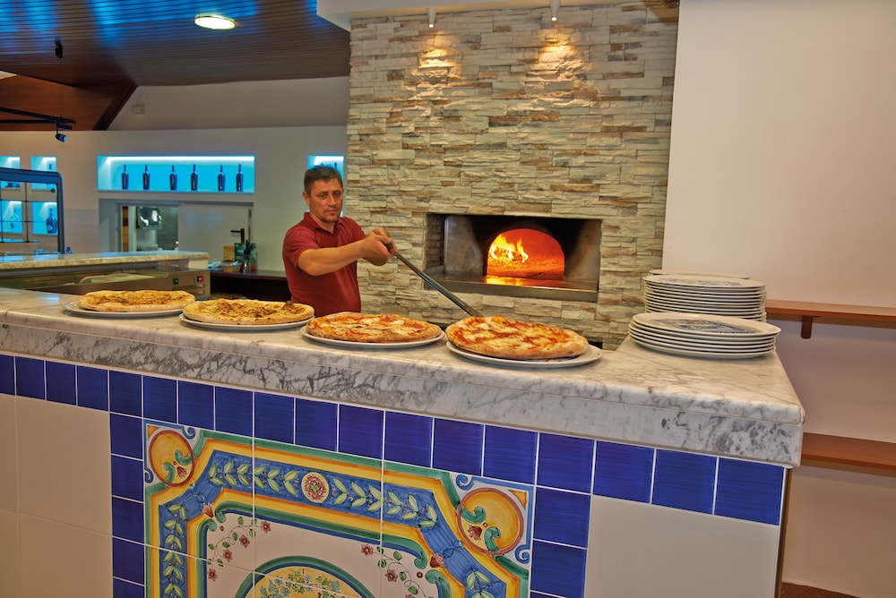 Baia Domizia Camping Village