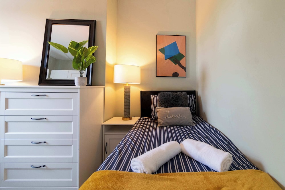 Host Stay Argie House