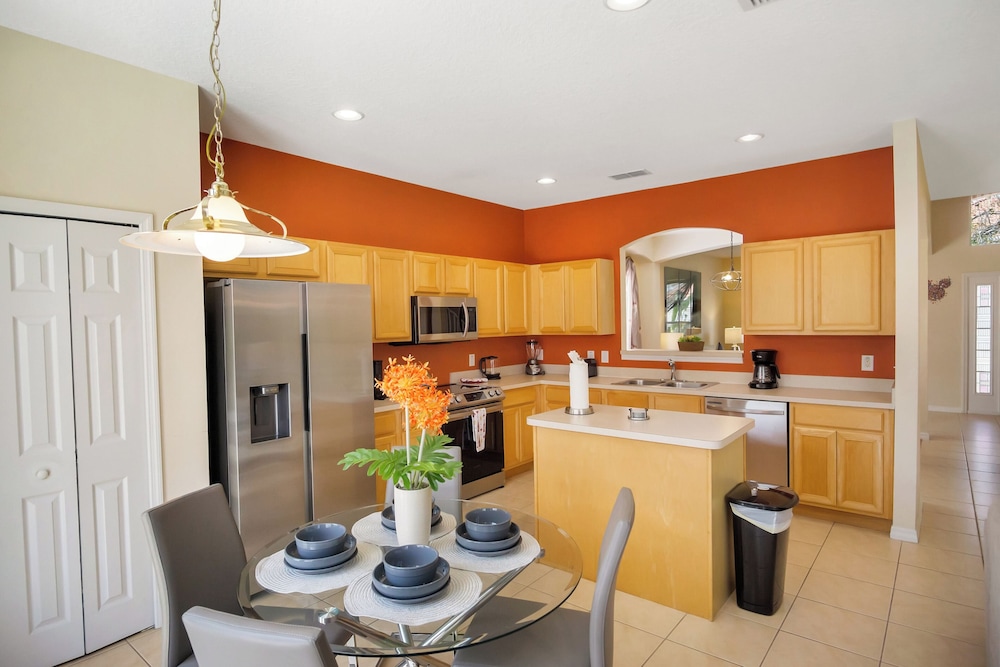 Enchanted 5BR Townhome Disney Fun Awaits